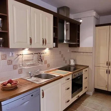 Na Starowce Apartment *